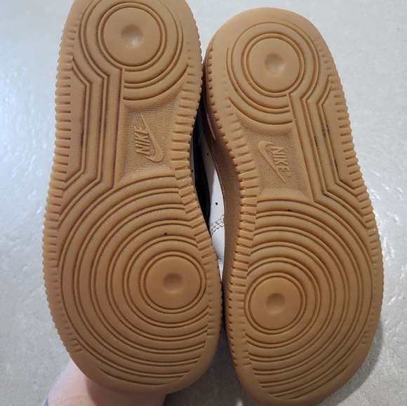 Nike AirForce1 LV8 'Go The Extra Smile' White/Yellow/Blk - Picture 6 of 6